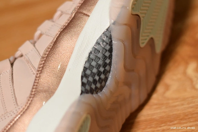 Cheap Jordan AH7860-105 GS 11 Air Rose Low Gold 0821